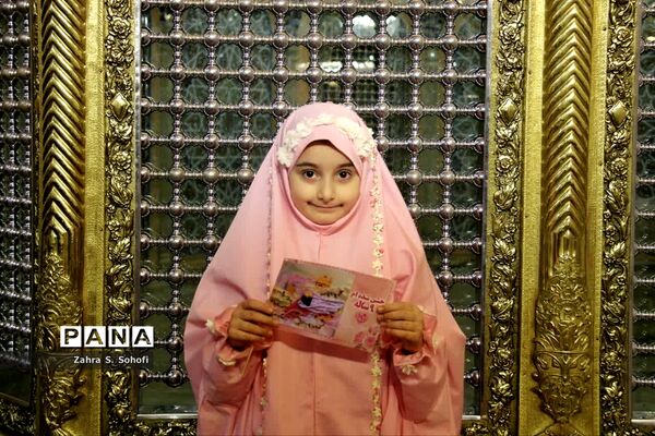 جشن تکلیف 1200 دانش‌آموز مدارس دخترانه غیردولتی در حرم حضرت معصومه(س)