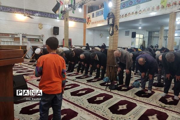 محفل انس با قرآن کریم در قرچک