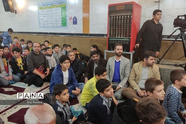 محفل انس با قرآن کریم در قرچک