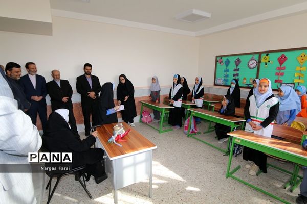 افتتاح طرح توسعه 3 کلاسه دبستان برکت محمود‌آباد قم