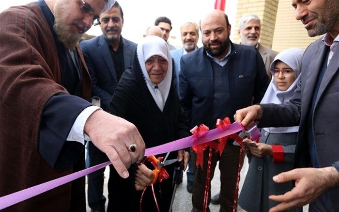 طرح توسعه 3 کلاسه دبستان برکت محمود‌آباد قم افتتاح شد