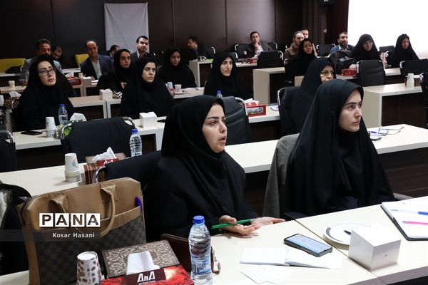 کارگاه تربیت مدرسی و رابط مشاوره دانش‌آموزی آذربایجان شرقی