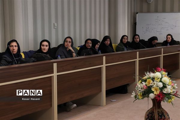 کارگاه تربیت مدرسی و رابط مشاوره دانش‌آموزی آذربایجان شرقی