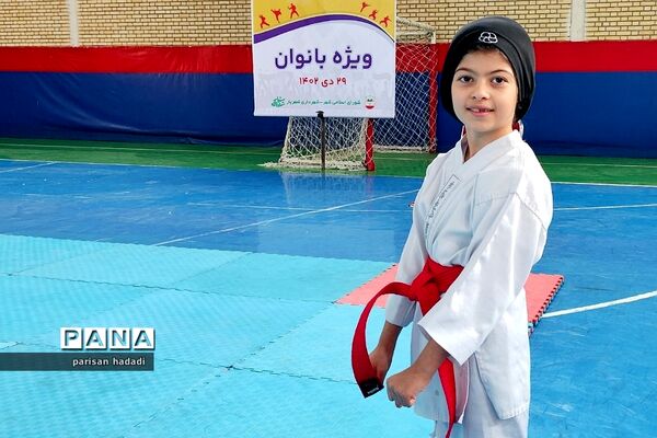 آغاز جام باشگاه‌های شهرداری شهرستان شهریار ویژه‌ی دختران در شهرک‌ وائین