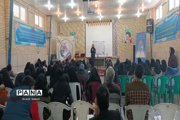 مجموعه کاراگاه‌های آموزش تدریس ریاضی برای نو معلمان در شهرستان آباده