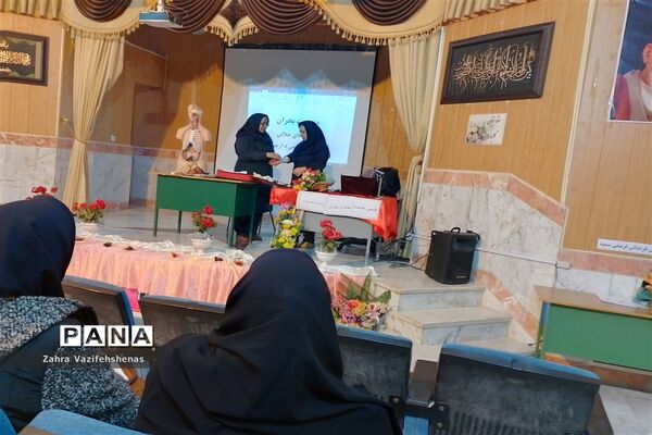 کارگاه ضمن خدمت، مقابله با بحران و مدیریت مراقبان سلامت و رابطان بهداشت شهرستان شیروان