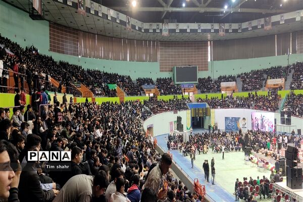همایش بزرگ جشن تکلیف سیاسی دانش‌آموزان رأی اولی شهر تهران