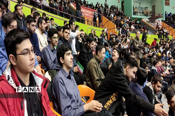 همایش بزرگ جشن تکلیف سیاسی دانش‌آموزان رأی اولی شهر تهران