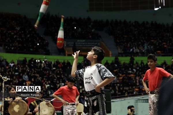 جشن تکلیف سیاسی دانش‌آموزان رأی اولی‌‌