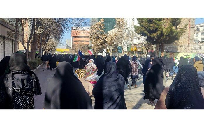 ‌حماسه‌آفرینی مردم انقلابی شهرستان بجنورد در‌ 22 بهمن 1402/ فیلم