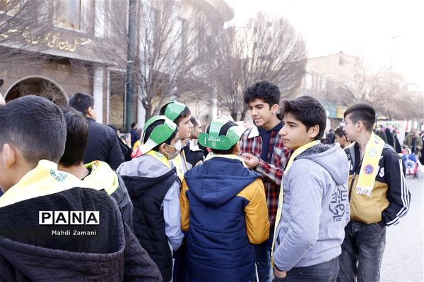 راهپیمایی ۲۲ بهمن در مشهد مقدس