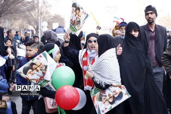 راهپیمایی ۲۲ بهمن در مشهد مقدس