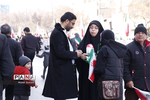راهپیمایی ۲۲ بهمن در مشهد مقدس