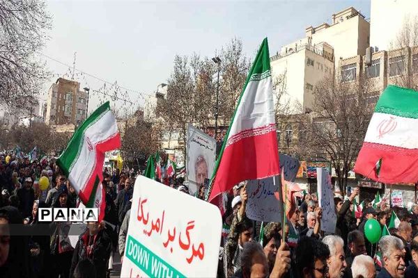 نمایش شکوه اقتدار و همبستگی