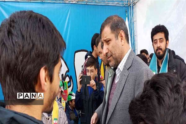 نمایش شکوه اقتدار و همبستگی