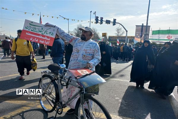 سالروز پیروزی انقلاب اسلامی، شکوهمند و پرنشاط