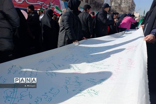 سالروز پیروزی انقلاب اسلامی، شکوهمند و پرنشاط