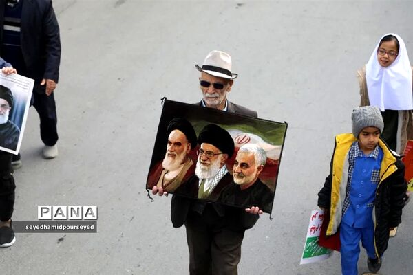 راهپیمایی باشکوه مردم ابرکوه در روز ۲۲ بهمن