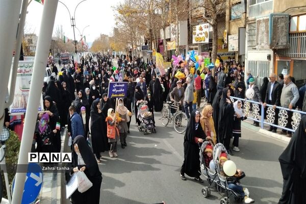 راهپیمایی یوم الله ۲۲ بهمن در شهرستان کاشمر