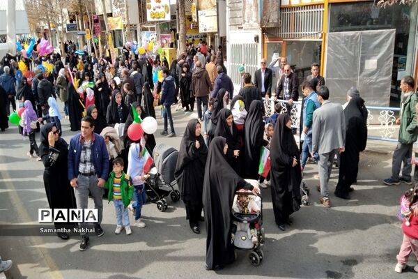 راهپیمایی یوم الله ۲۲ بهمن در شهرستان کاشمر