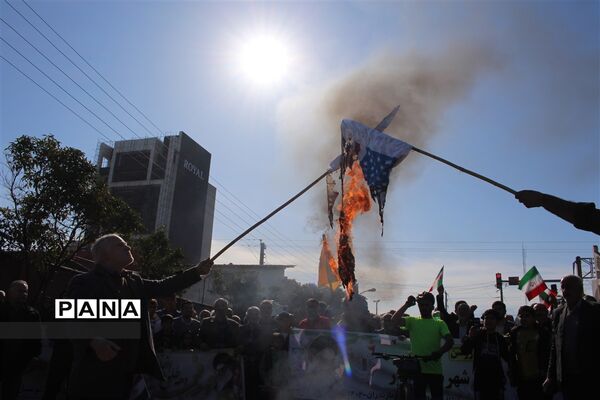 قاب‌های ماندگار از ۴۵ سالگی انقلاب اسلامی