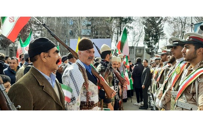 حضورمردم‌ بروجرد در راهپیمایی یوم الله ۲۲بهمن/ فیلم