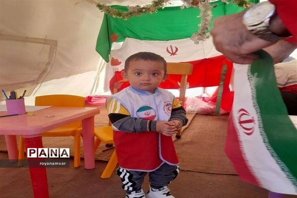 برپایی ایستگاه دوستدار کودک در راهپیمایی 22 بهمن