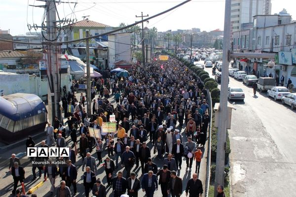 گام‌های استوار مردم آمل در چهل و پنجمین فجر انقلاب
