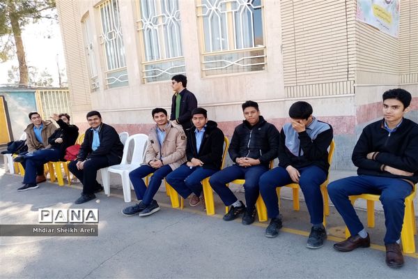 برگزاری مسابقات ورزشی دبیرستان نمونه آیت الله خامنه‌ای کاشمر