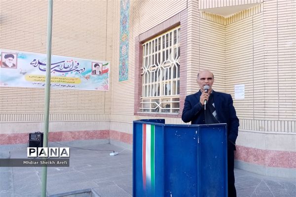 برگزاری مسابقات ورزشی دبیرستان نمونه آیت الله خامنه‌ای کاشمر