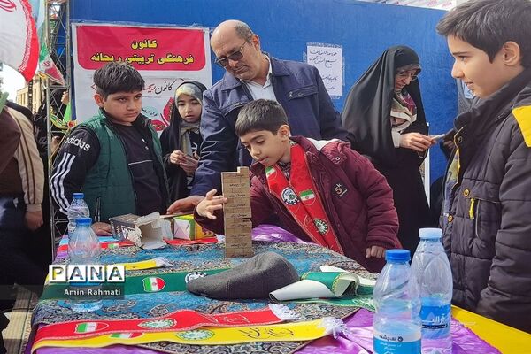 راهپیمایی 22 بهمن در شیراز