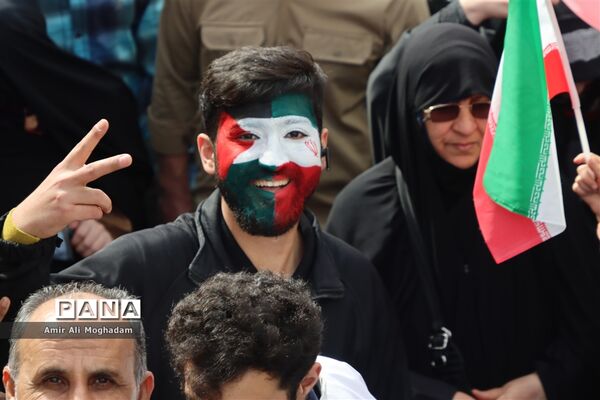 راهپیمایی 22 بهمن در مشهد