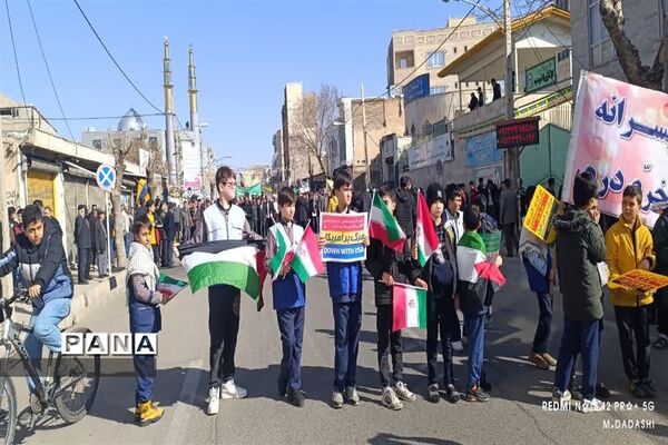 حضور پرشور مردم خرمدره در راهپیمایی ۲۲بهمن