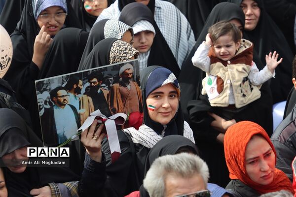 راهپیمایی 22 بهمن در مشهد