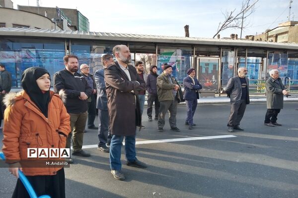 یوم الله ۲۲ بهمن، بیعت با رهبری