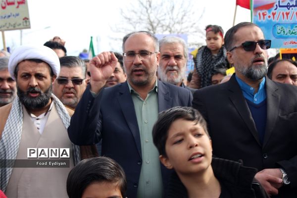 راهپیمایی 22 بهمن در گلبهار