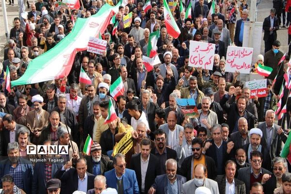 حضورمردم انقلابی و شهید پرور شهرستان مه ولات در راهپیمایی ۲۲بهمن