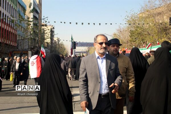 برپایی غرفه سازمان دانش‌آموزی شهر تهران