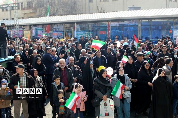 برپایی غرفه سازمان دانش‌آموزی شهر تهران