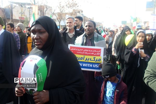 راهپیمایی یوم الله 22 بهمن در قم-1