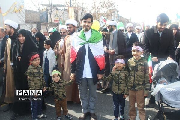 راهپیمایی یوم الله 22 بهمن در قم-1