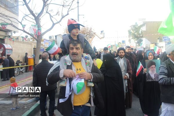 راهپیمایی یوم الله 22 بهمن در قم-1