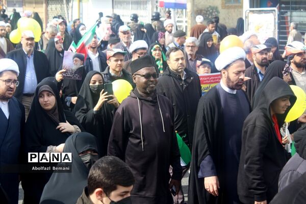 راهپیمایی یوم الله 22 بهمن در قم-1