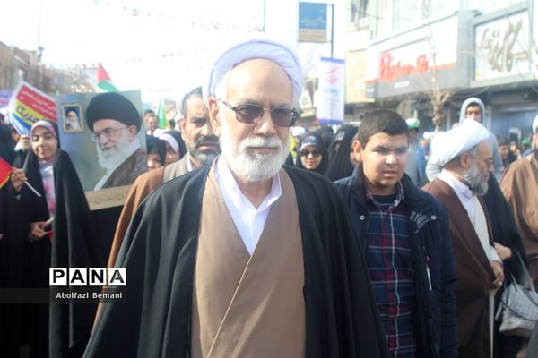 راهپیمایی یوم الله 22 بهمن در قم-1