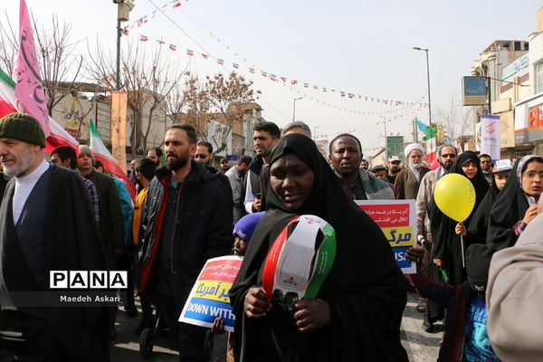 راهپیمایی یوم الله 22 بهمن در قم-1