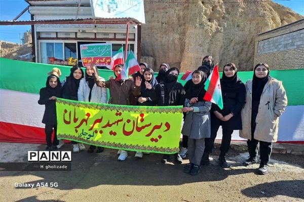 راهپیمایی  یوم الله ۲۲ بهمن در شهر لوجلی شهرستان شیروان