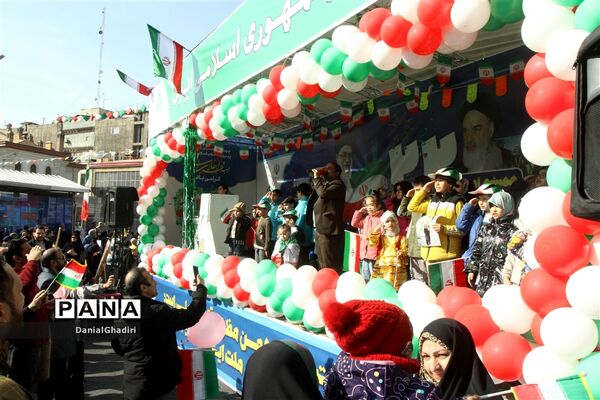 راهپیمایی ۲۲ بهمن در تهران
