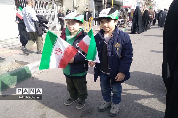راهپیمایی یوم الله  22 بهمن در قم- 2