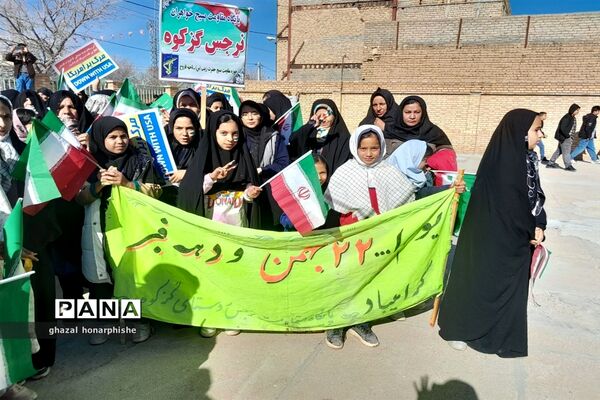 حضور گسترده مردم انقلابی شهر تیتکانلو در راهپیمایی ۲۲ بهمن ماه