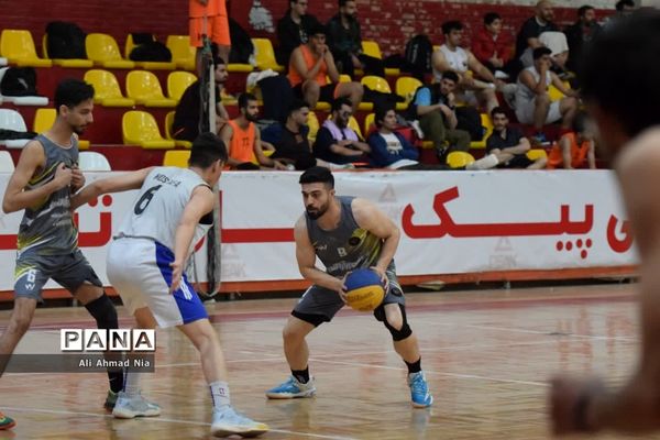 قهرمانی تیم چاپ و نشر نورانی در مسابقات بسکتبال سه نفره جام فجر قم